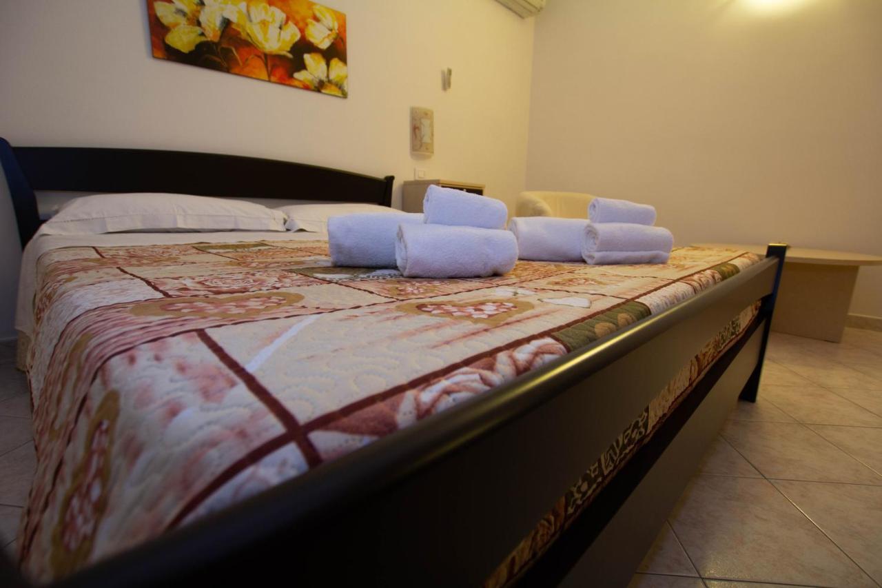 Noto Bedda Bed&Breakfast Buitenkant foto